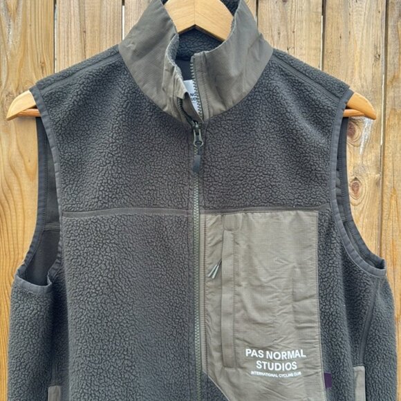 Pas normal studios Men's Black Fleece Vest - Picture 3 of 7